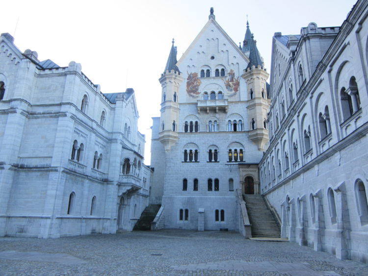 The 9 Worst Things About Neuschwanstein Castle.