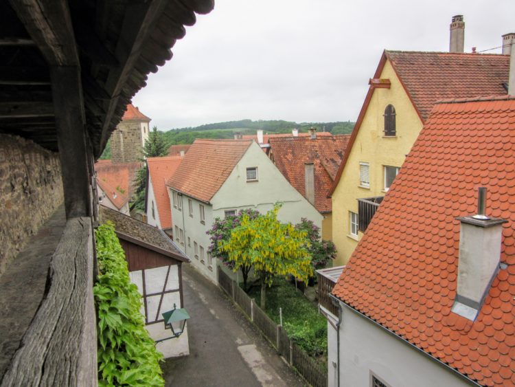 Walking Along the Wall of Rothenburg ob der Tauber. | My Meena Life.