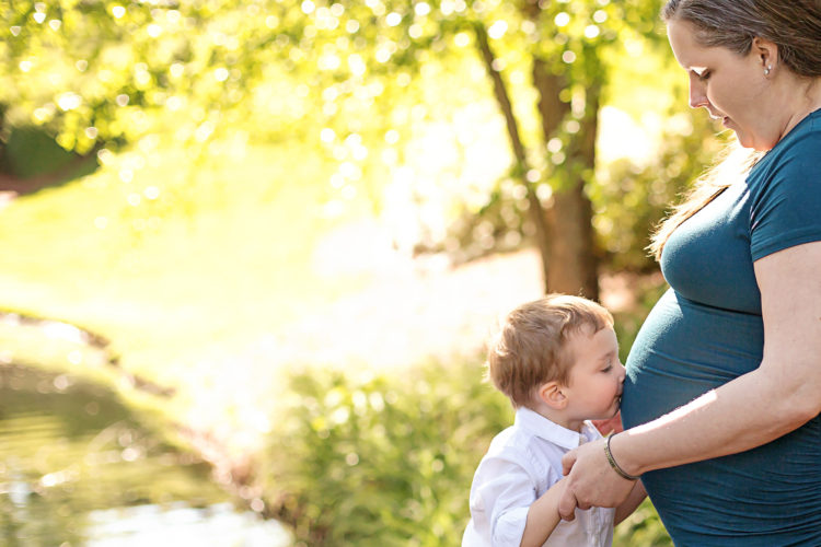 My Third Trimester │ by Ava of My Meena Life; photo by Leslie Mason Photography.